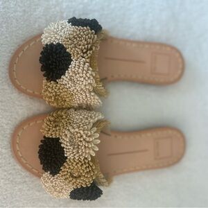 Dolce Vita Black and Natural Raffia Slides